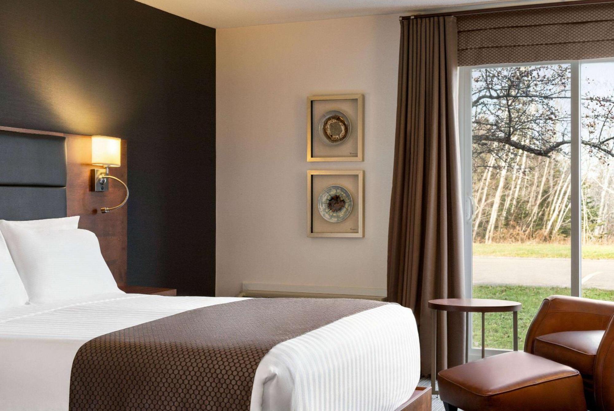 Atlantic Host Hotel, Trademark Collection By Wyndham Bathurst Eksteriør bilde